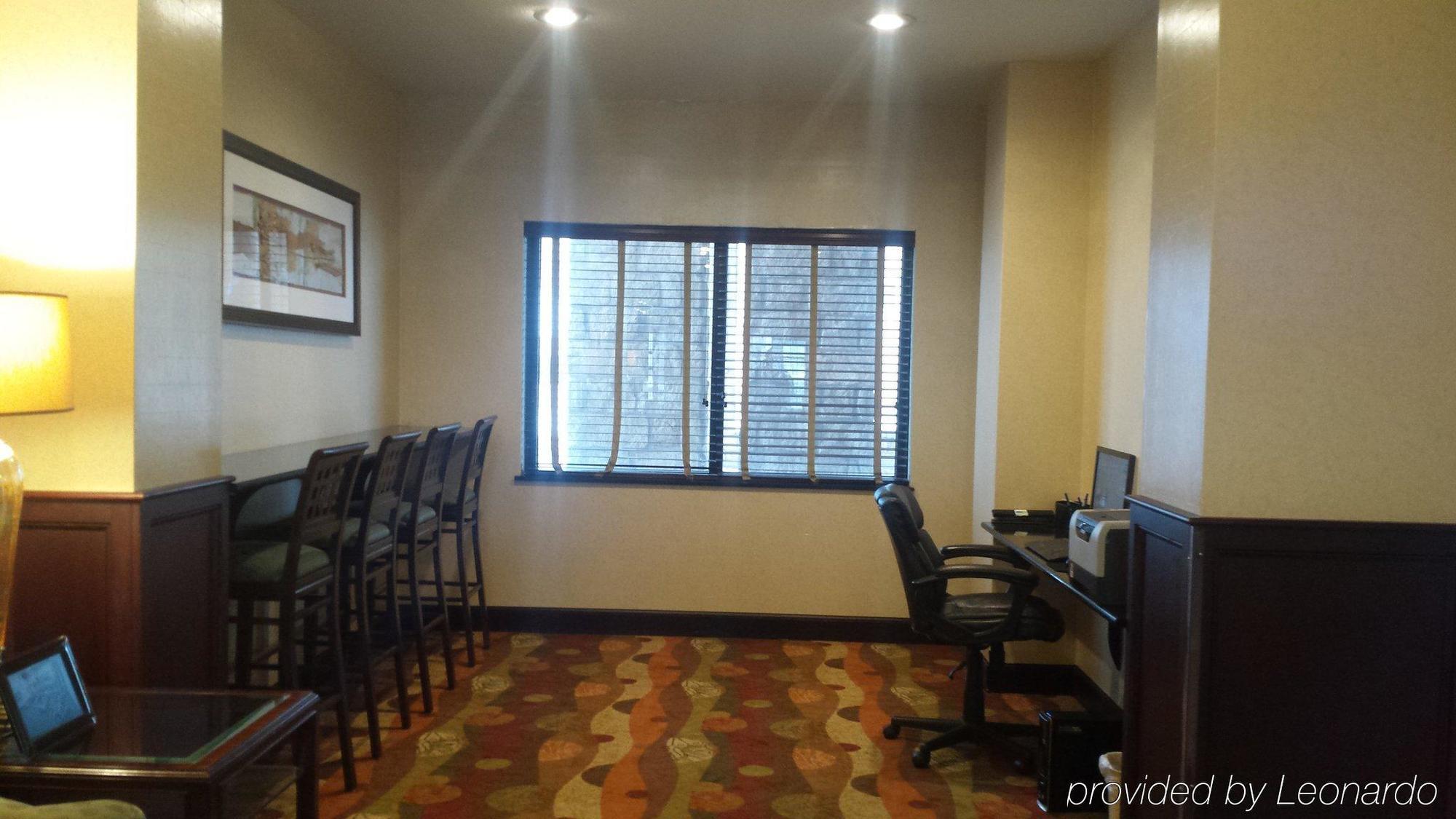 Holiday Inn Express And Suites Lubbock South By Ihg Buitenkant foto